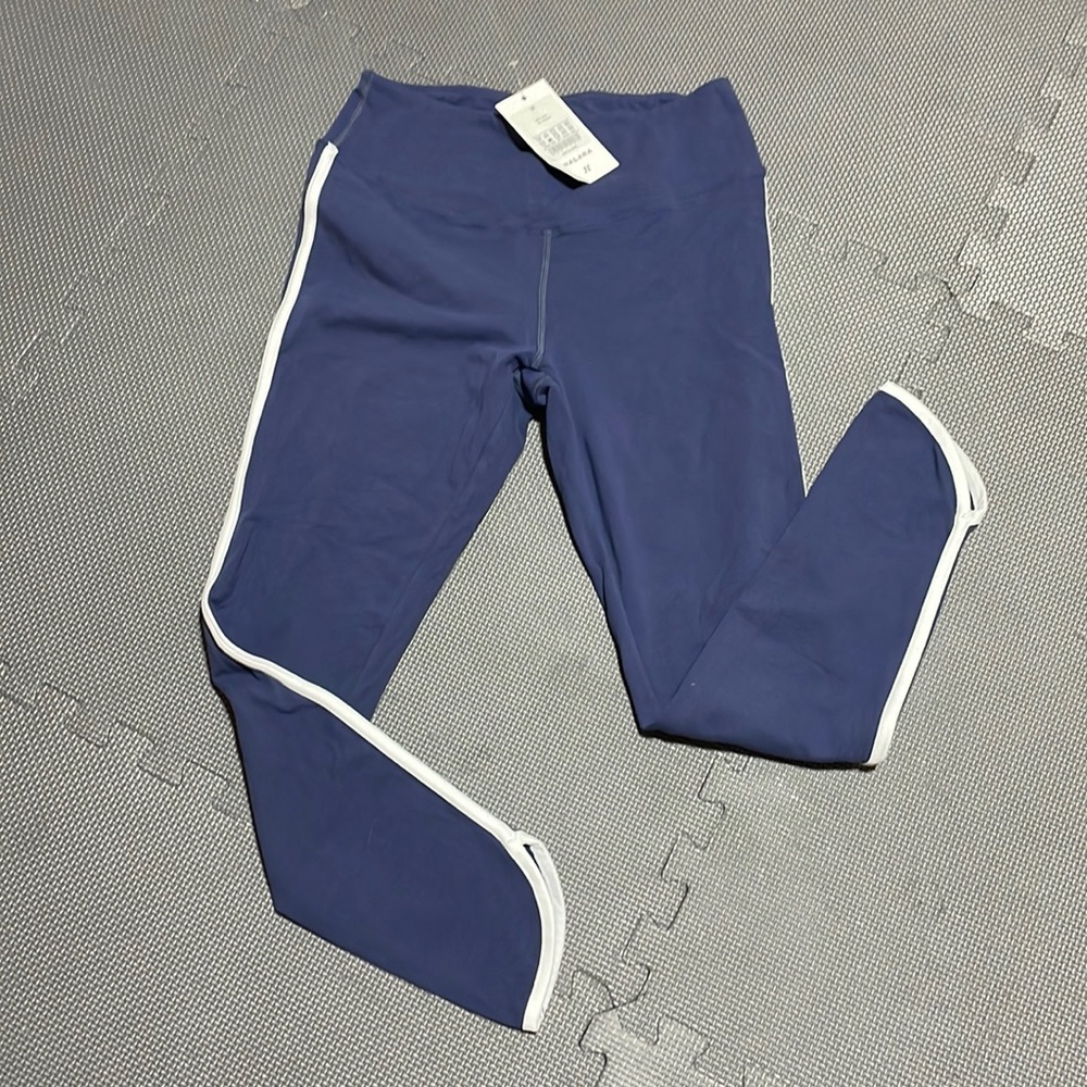 Brand new HALARA leggings